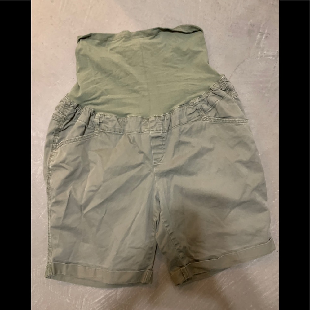 Maternity shorts